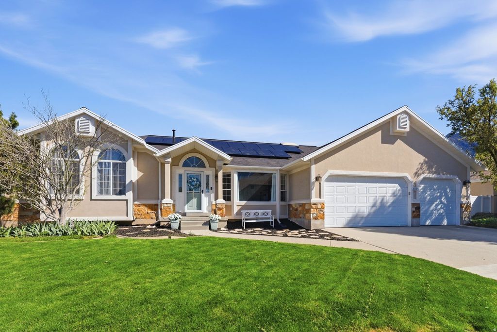 Photo of 3061 E KSEL DR S, Sandy, UT 84092 (MLS # 2150685)