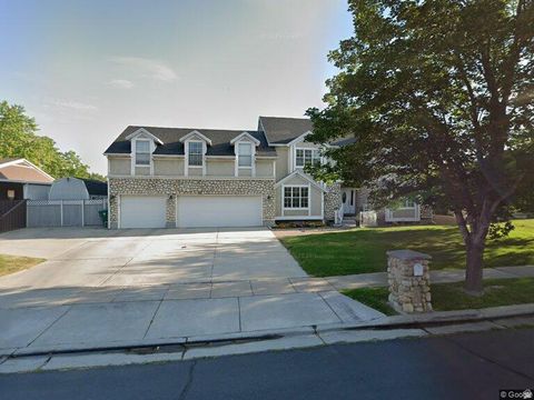 Tiny photo for 517 E HOLSTEIN WAY S, Murray, UT 84107 (MLS # 2134582)