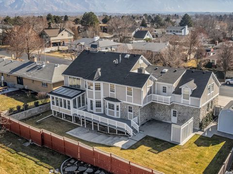 Photo of 517 E HOLSTEIN WAY S, Murray, UT 84107 (MLS # 2134582)