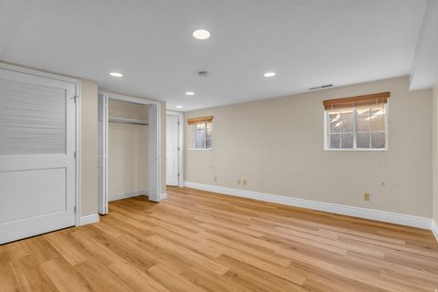 Tiny photo for 517 E HOLSTEIN WAY S, Murray, UT 84107 (MLS # 2134582)