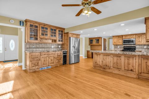 Tiny photo for 517 E HOLSTEIN WAY S, Murray, UT 84107 (MLS # 2134582)