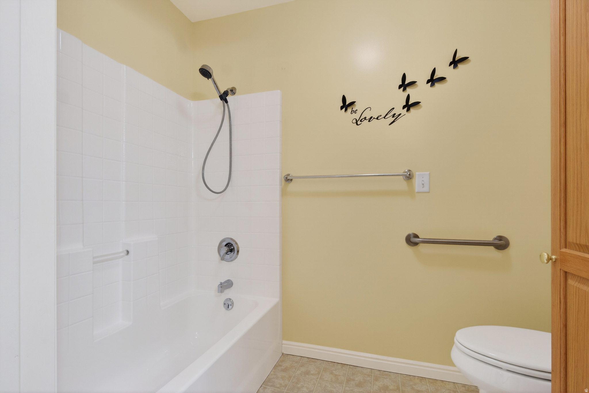 CENTTENIAL PARK - Residential