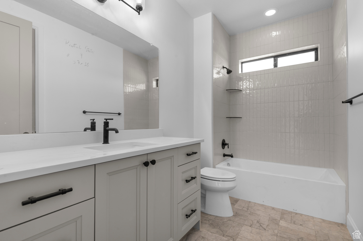 PINTAIL ESTATES 9 - Residential