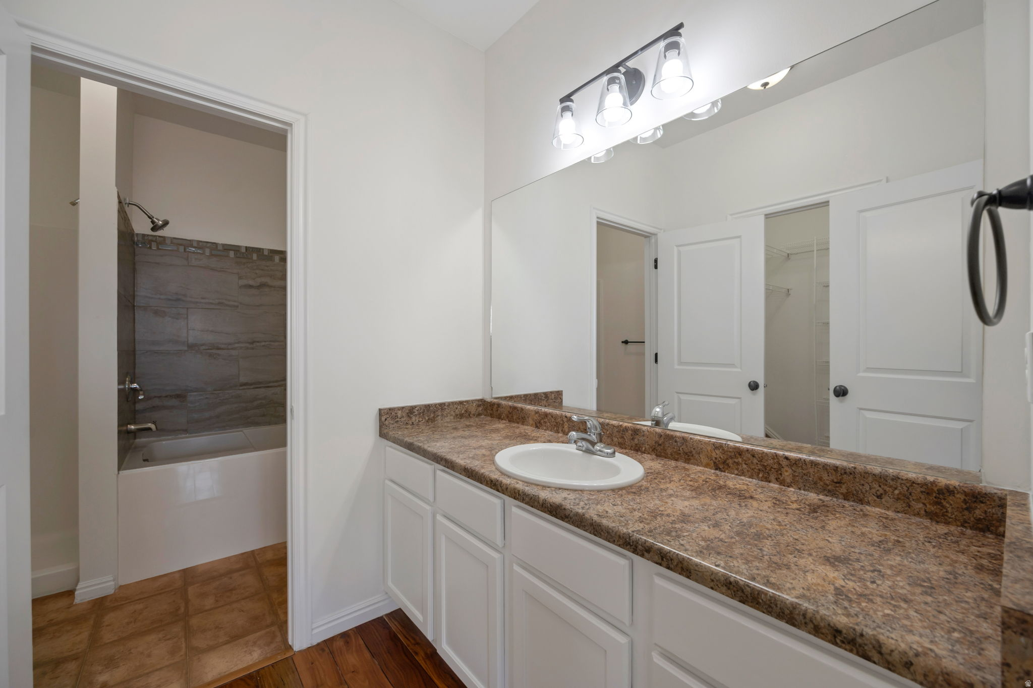 SOUTH MOUNTAIN - Residential