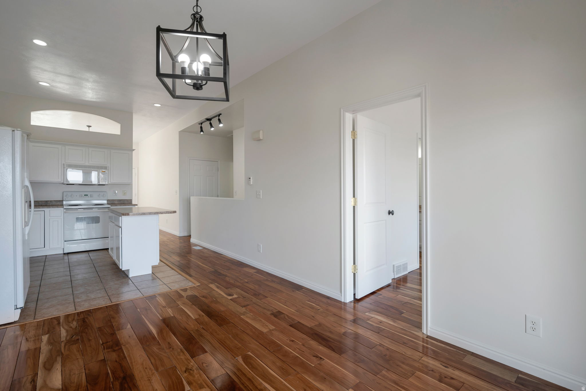 SOUTH MOUNTAIN - Residential