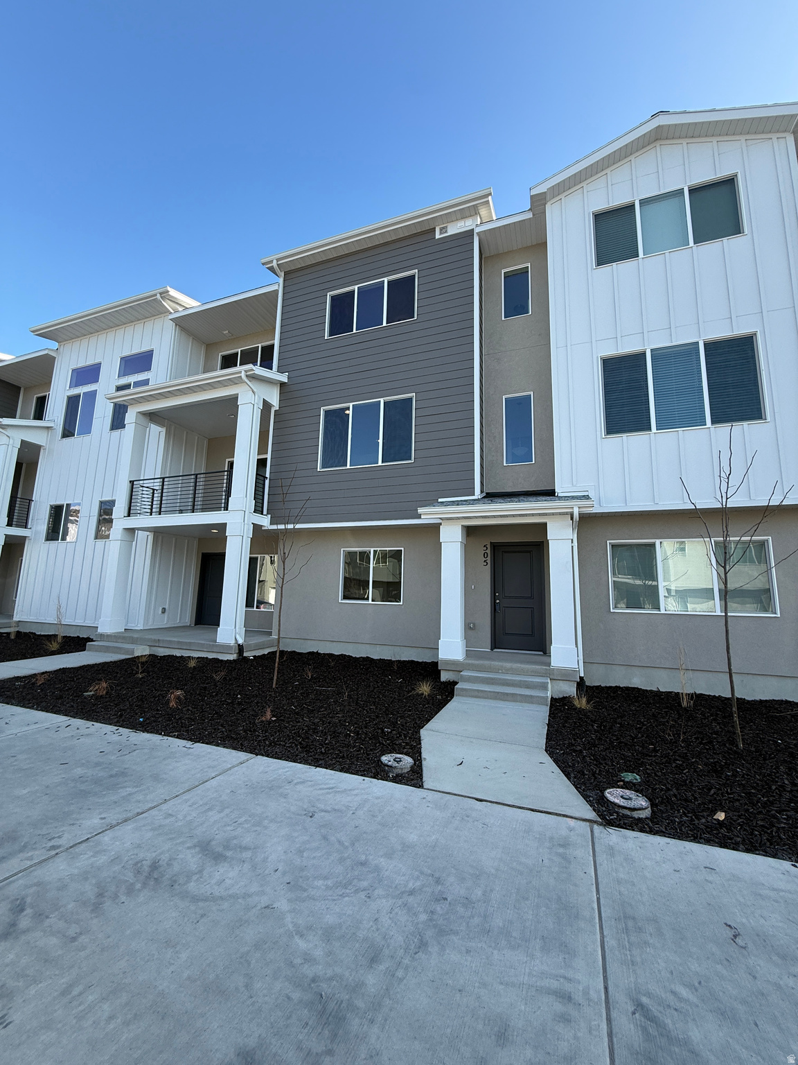 MEADOWBROOK - Residential