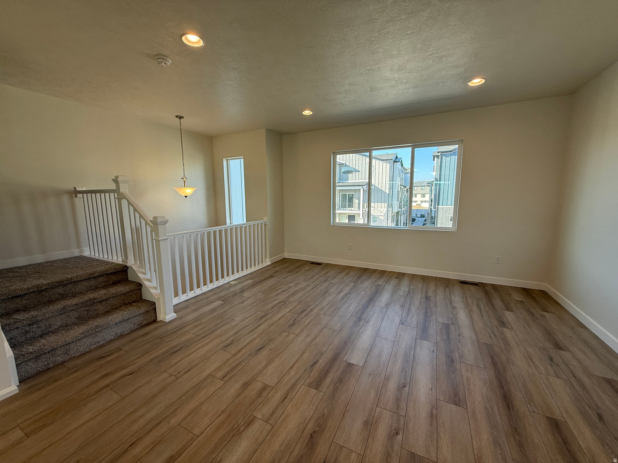 MEADOWBROOK - Residential