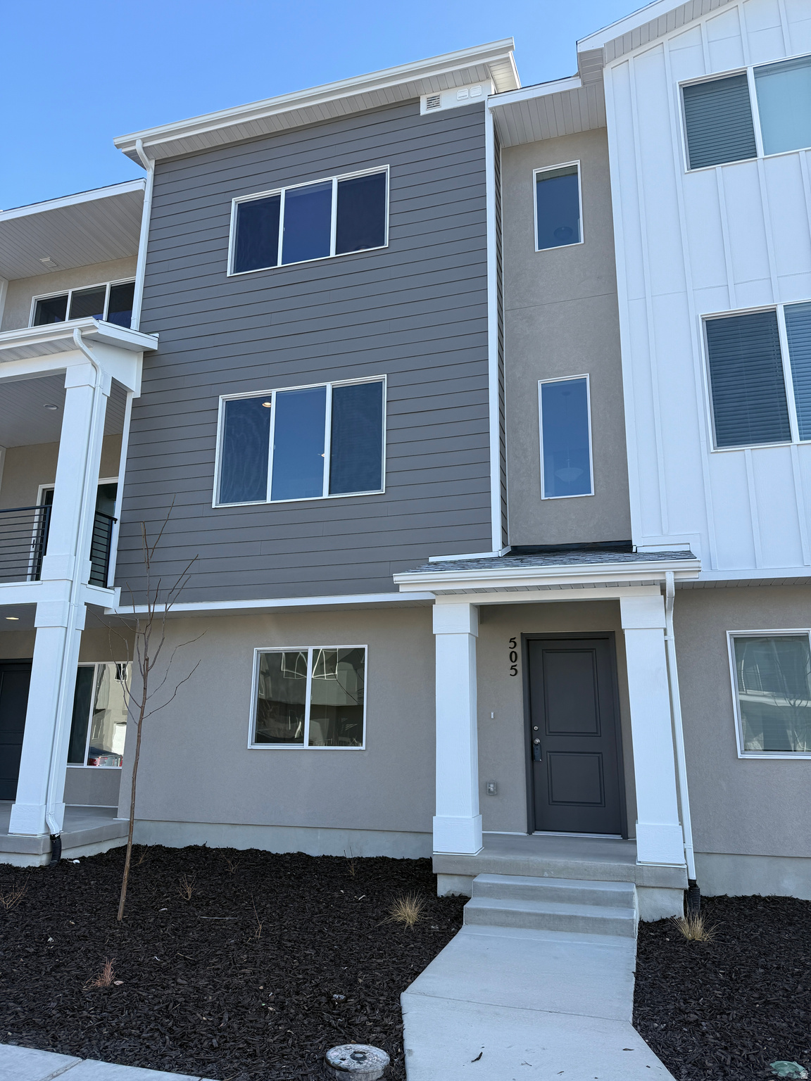 MEADOWBROOK - Residential