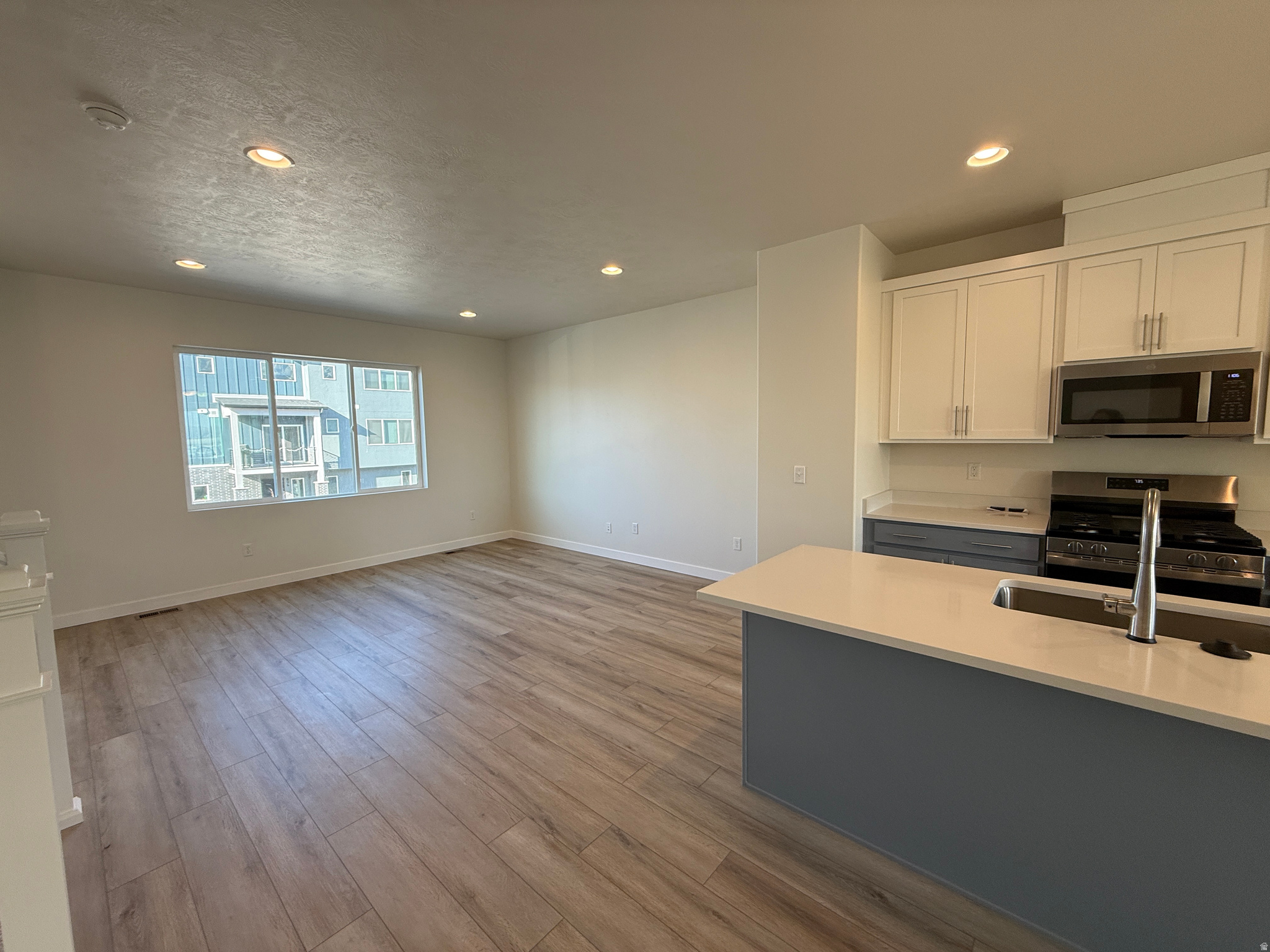 MEADOWBROOK - Residential