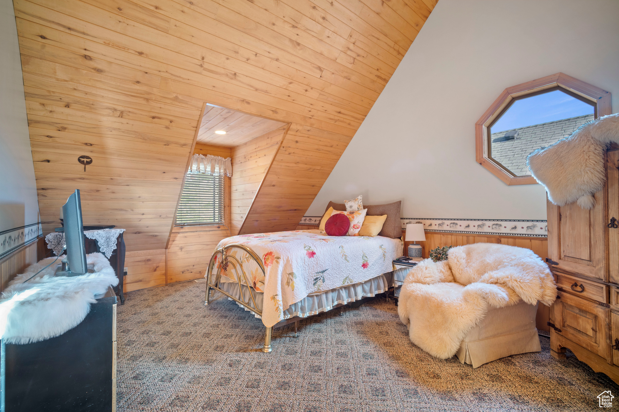 HIGH COUNTRY ESTATES - Residential