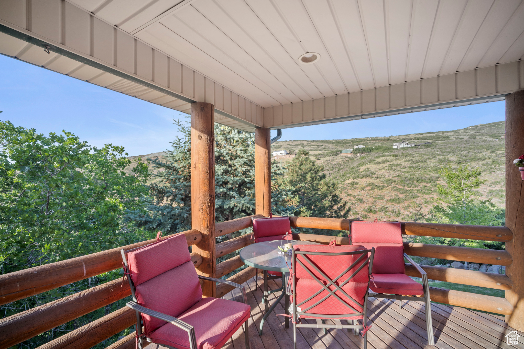 HIGH COUNTRY ESTATES - Residential