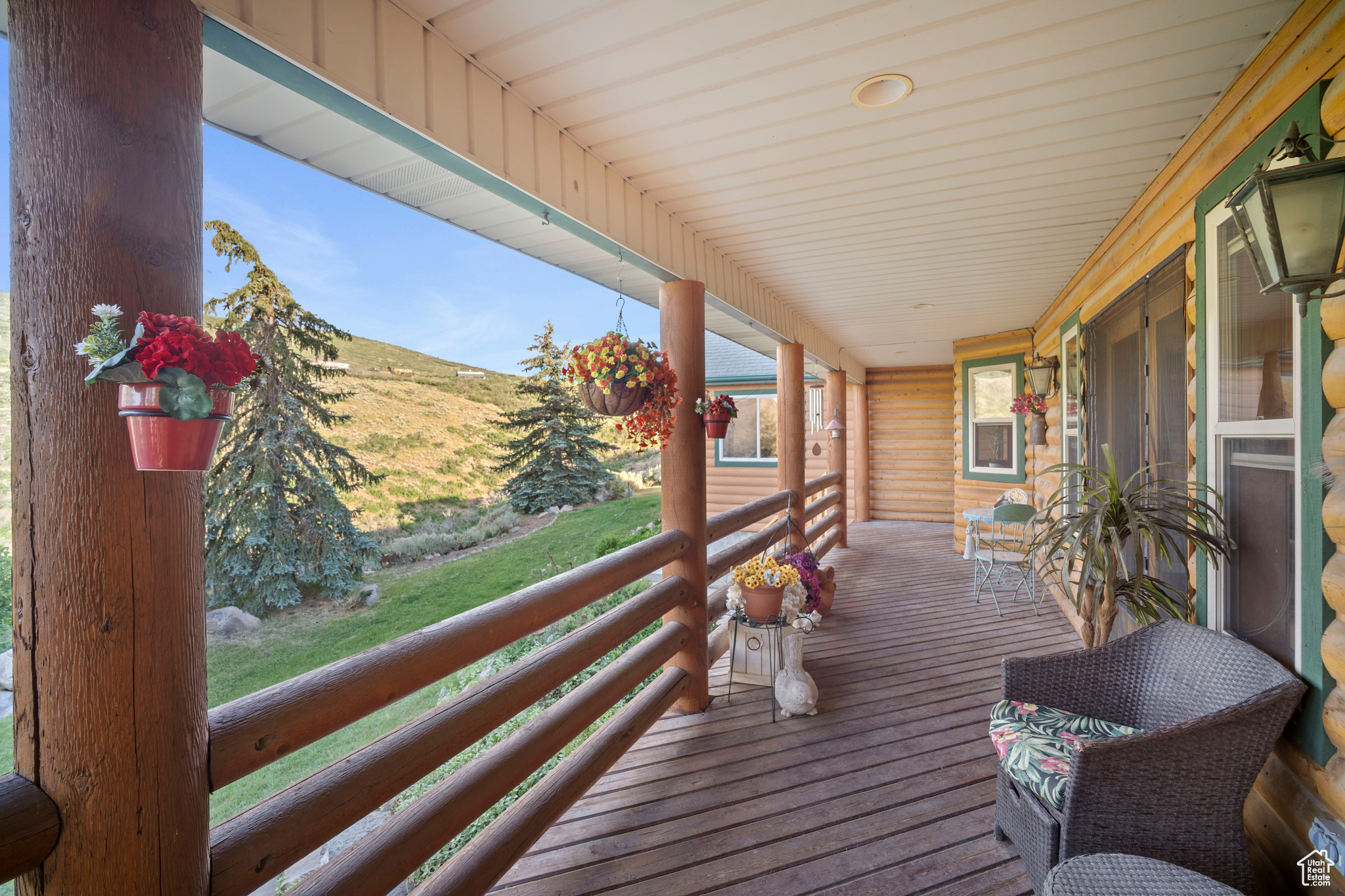 HIGH COUNTRY ESTATES - Residential