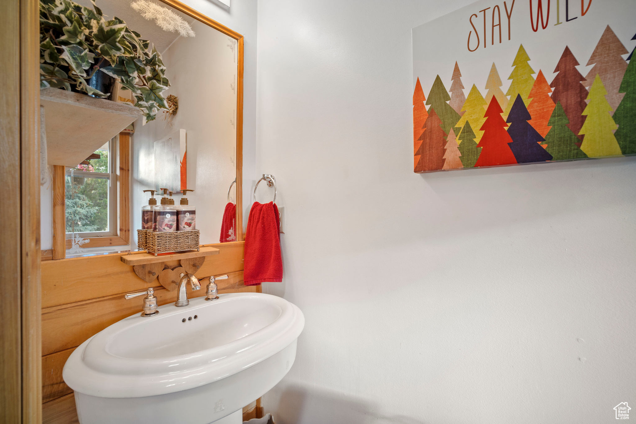 HIGH COUNTRY ESTATES - Residential