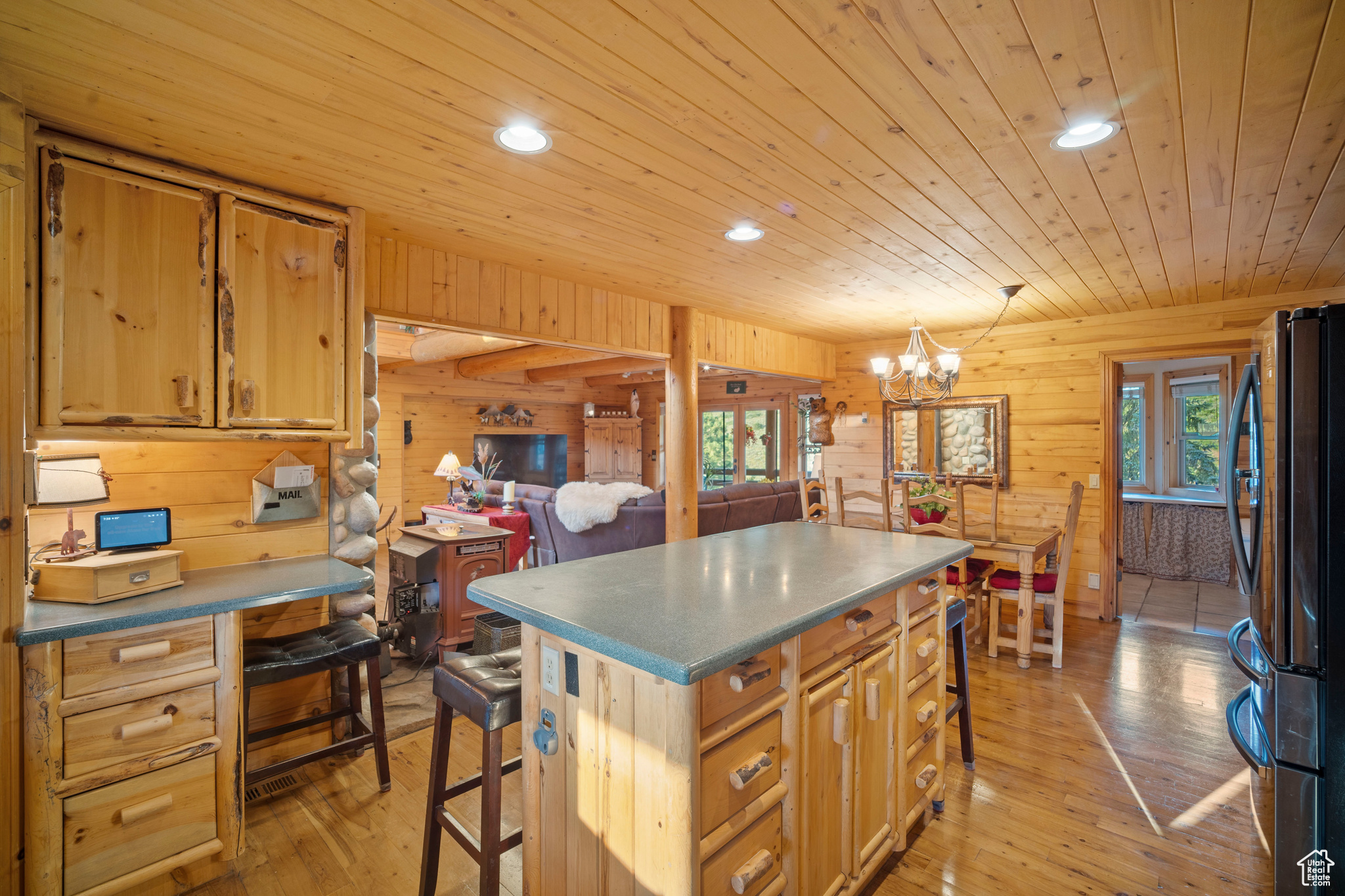 HIGH COUNTRY ESTATES - Residential