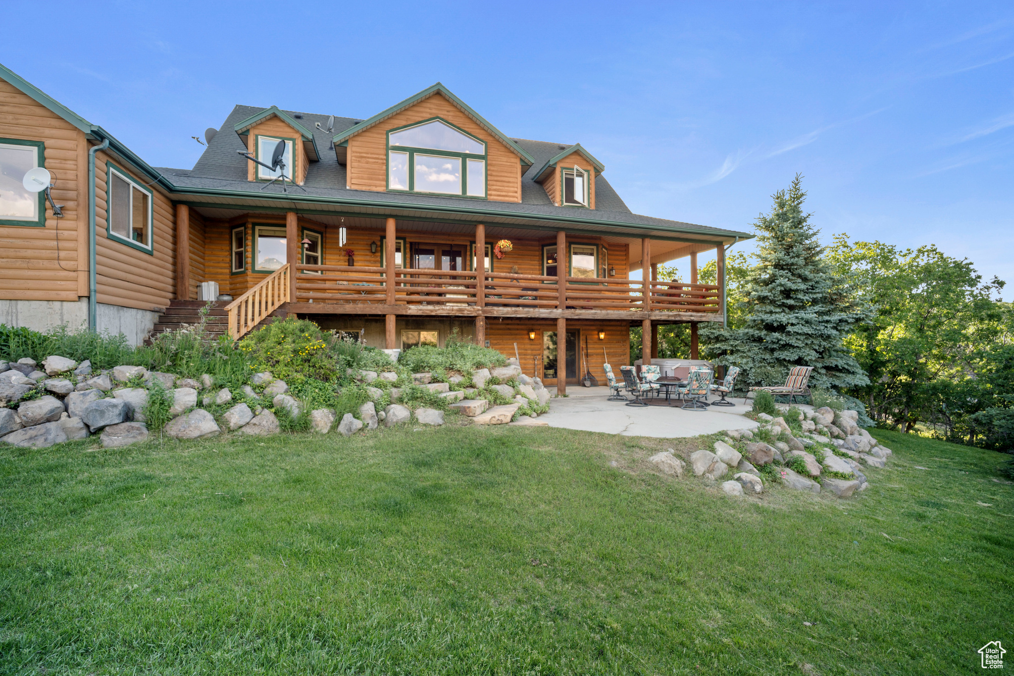 HIGH COUNTRY ESTATES - Residential