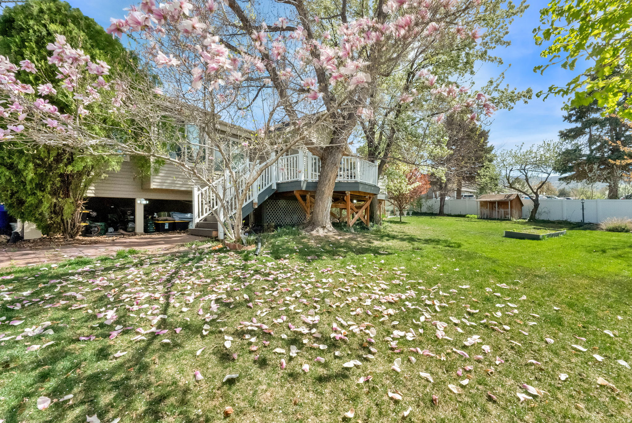 HOLMES ESTATES - Residential