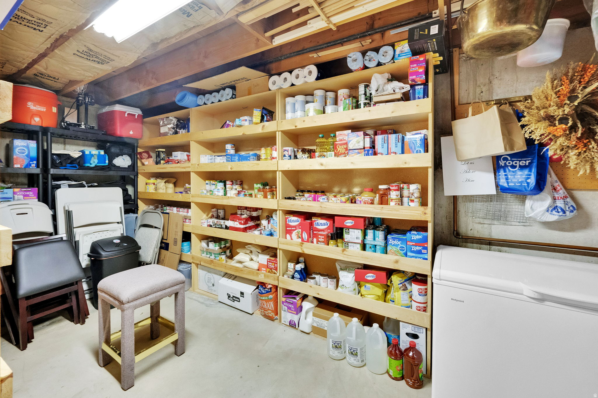 HOLMES ESTATES - Residential