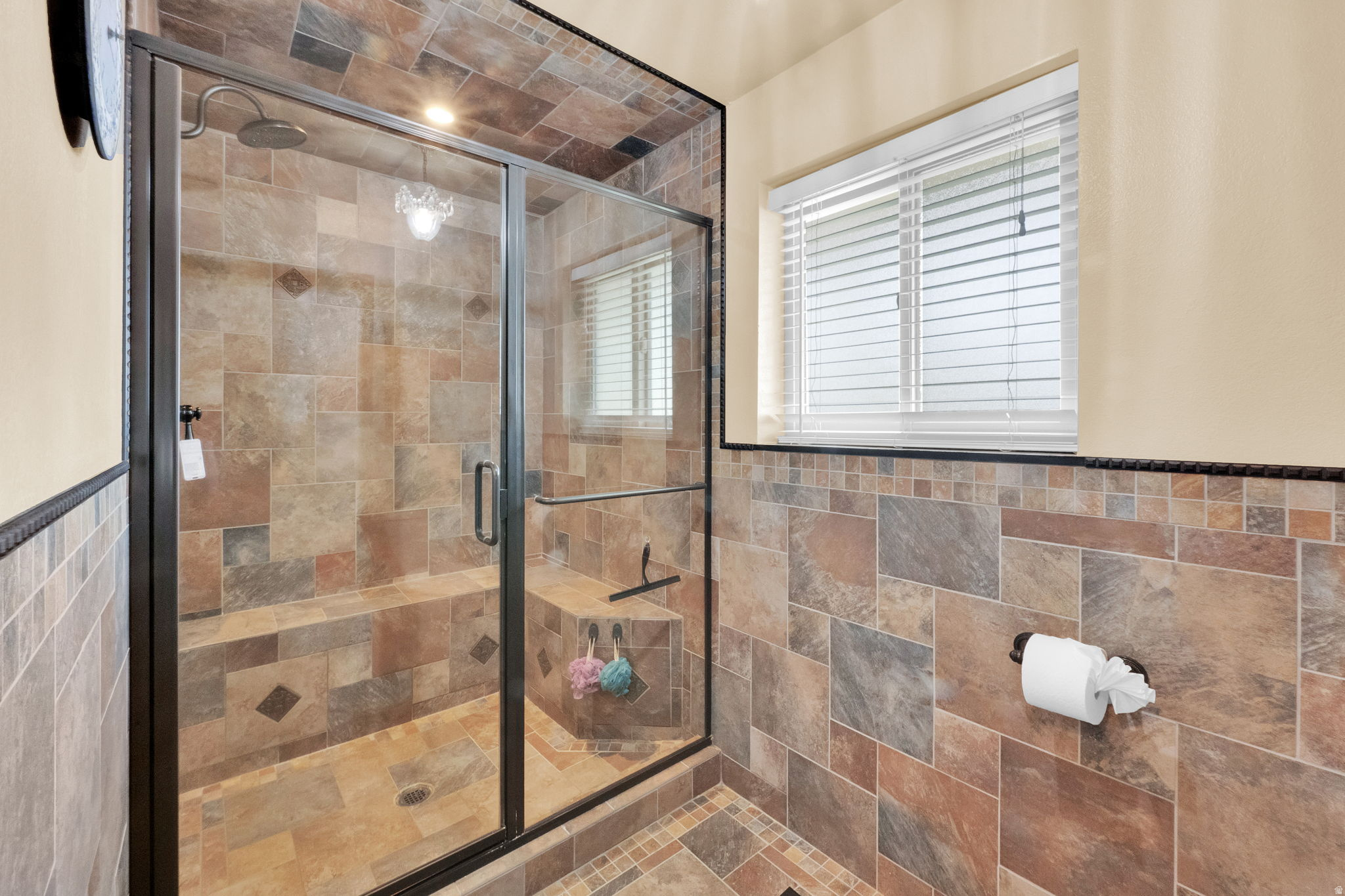 HOLMES ESTATES - Residential