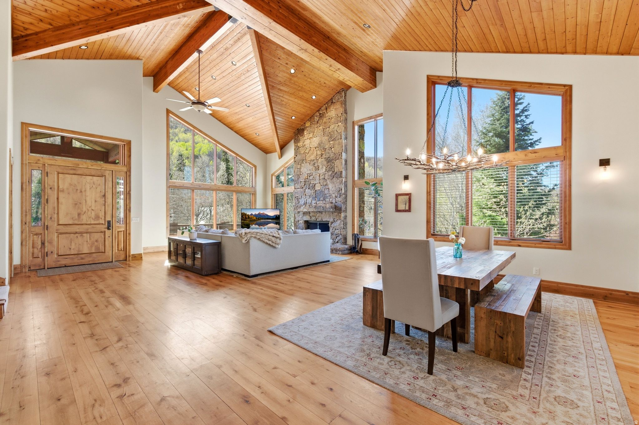 PINEBROOK - Residential