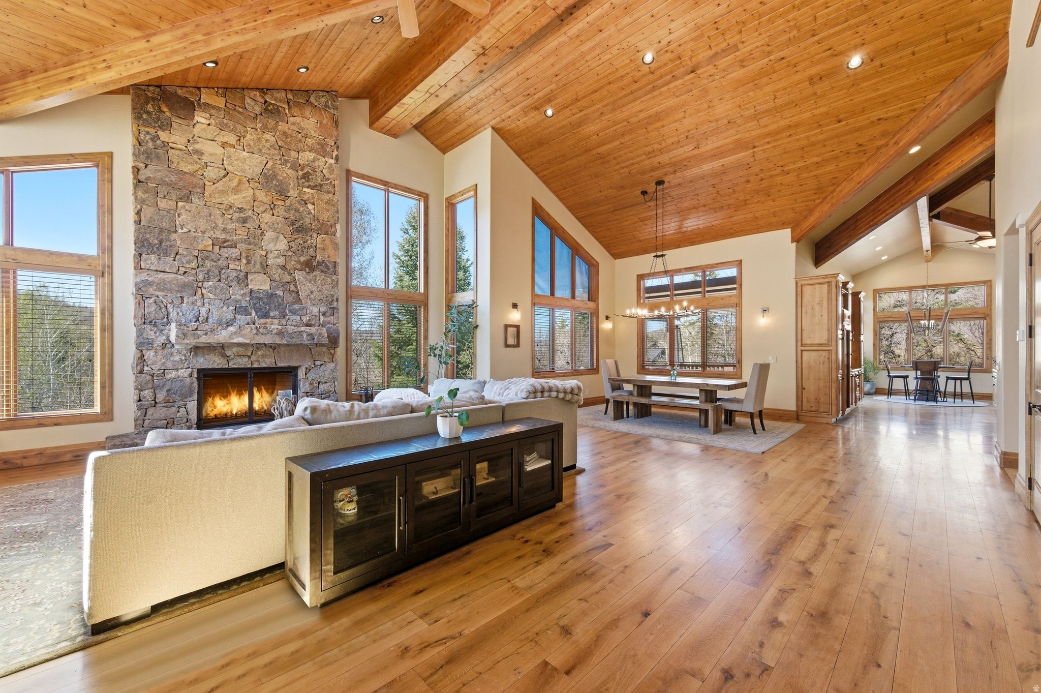 PINEBROOK - Residential