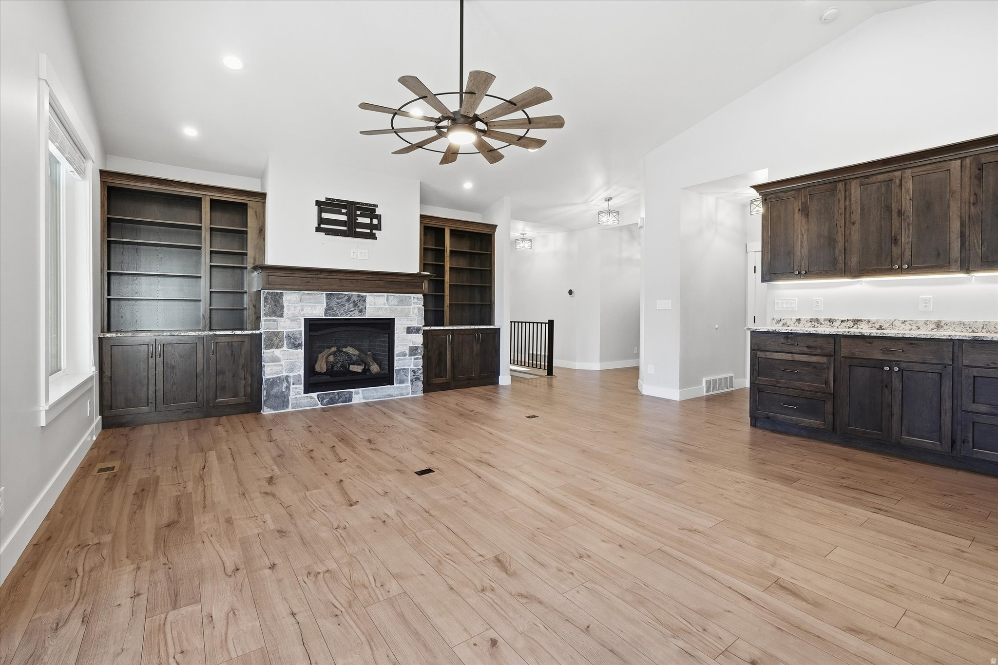 MAPLE SPRINGS - Residential