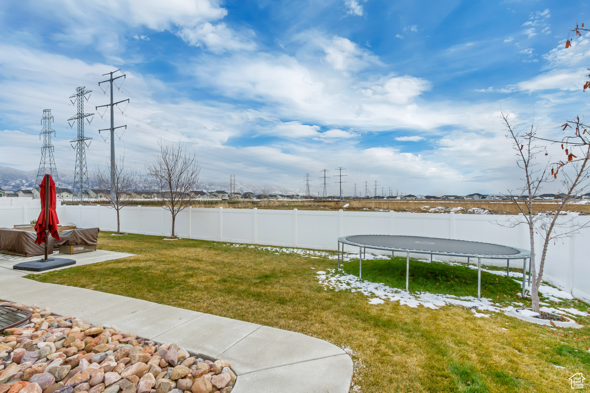 2063 W Foxtail Dr, Layton, Utah image 31