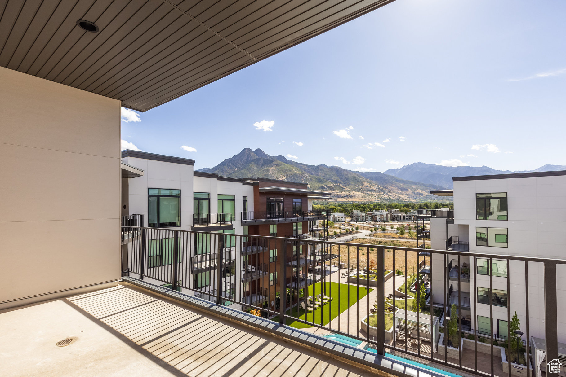 HOLLADAY HILLS - Residential