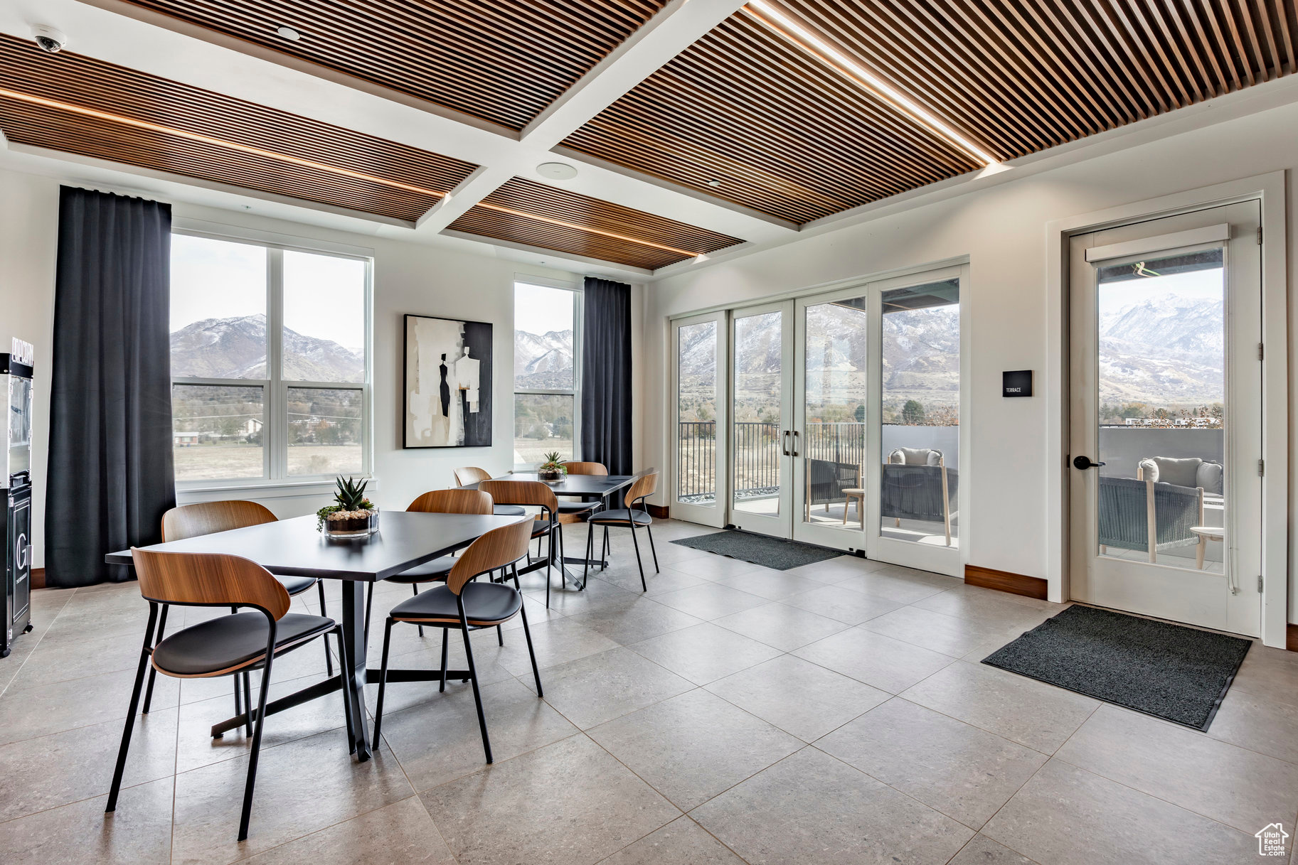 HOLLADAY HILLS - Residential