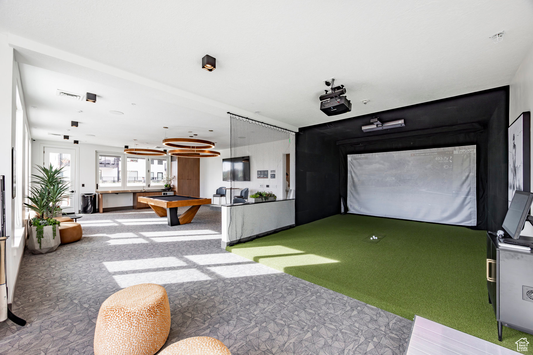 HOLLADAY HILLS - Residential