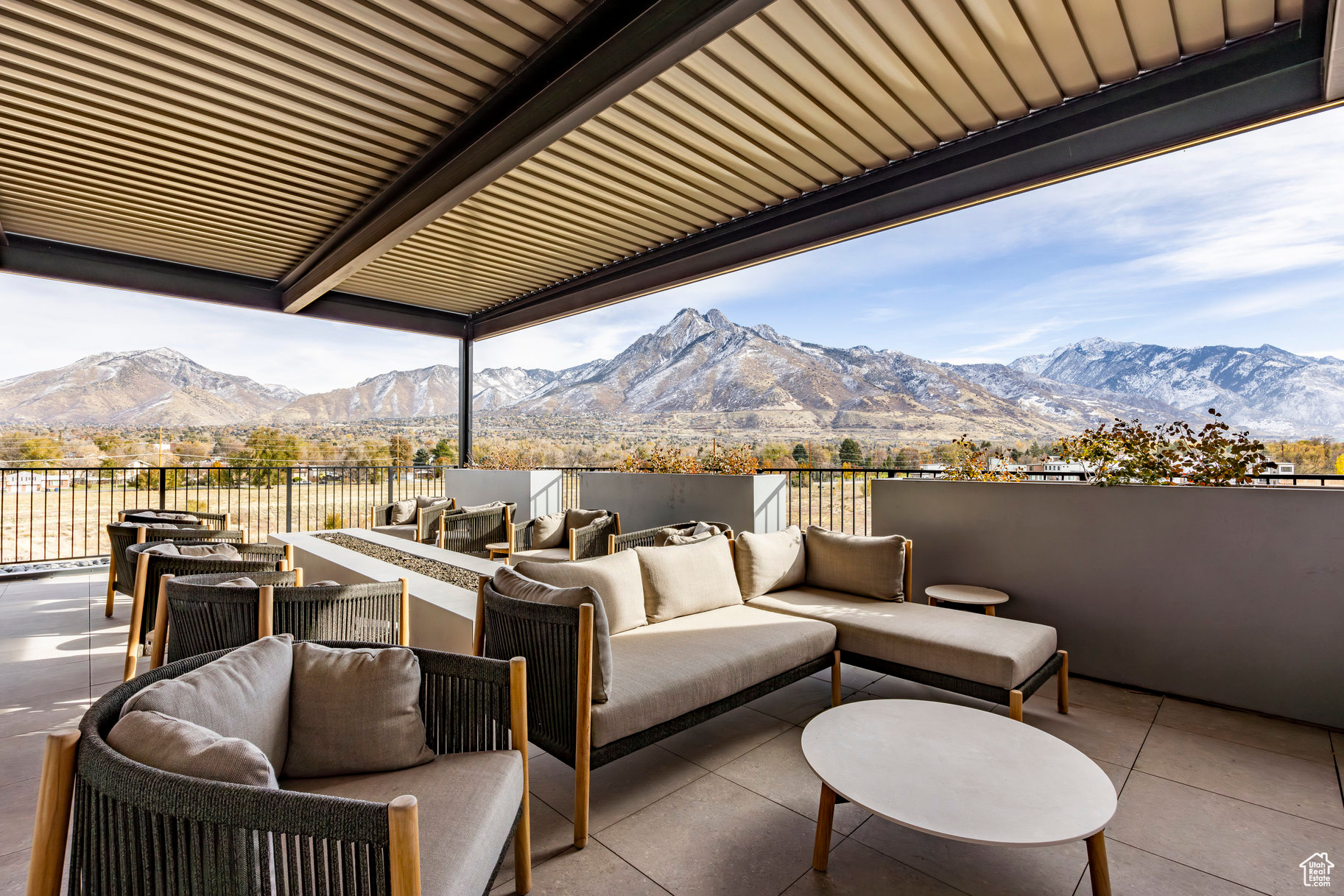 HOLLADAY HILLS - Residential