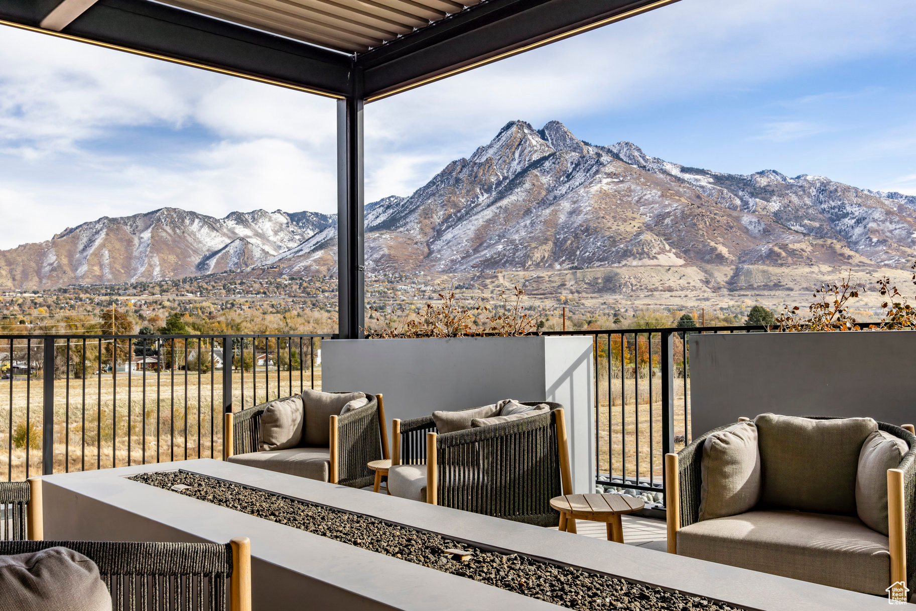 HOLLADAY HILLS - Residential