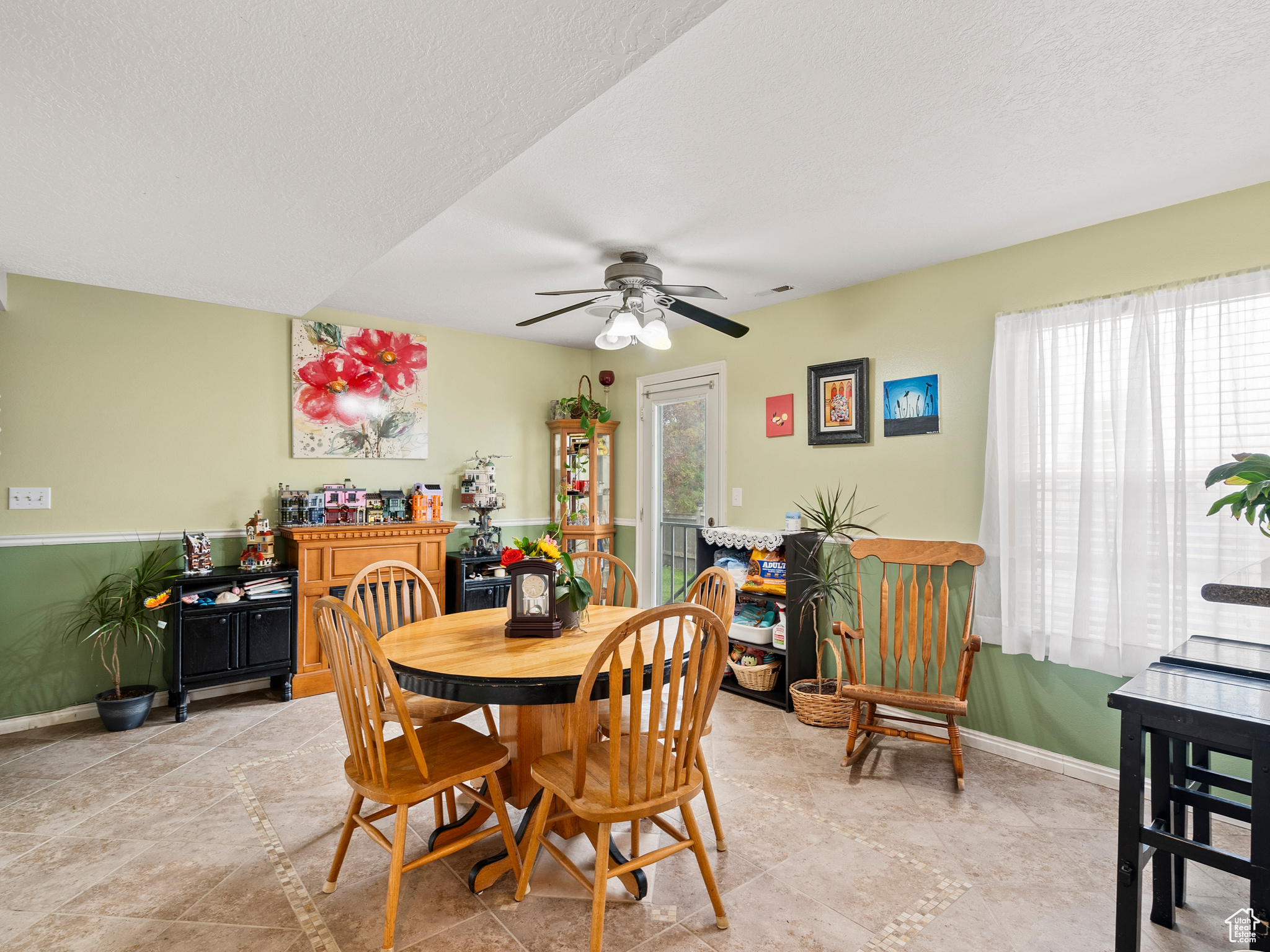 ASH POINT AT SADDLE ROCK RANCH - Residential