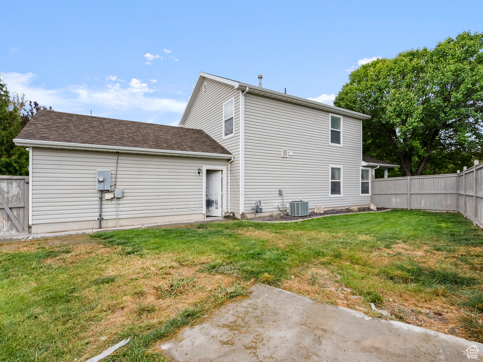 ASH POINT AT SADDLE ROCK RANCH - Residential