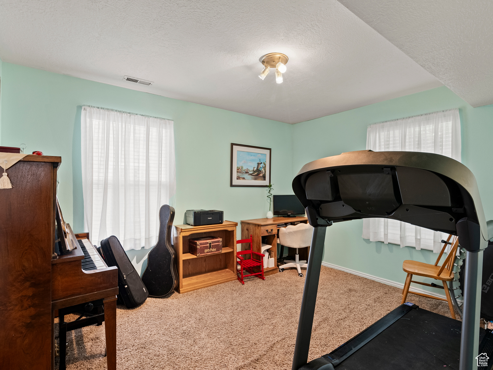 ASH POINT AT SADDLE ROCK RANCH - Residential