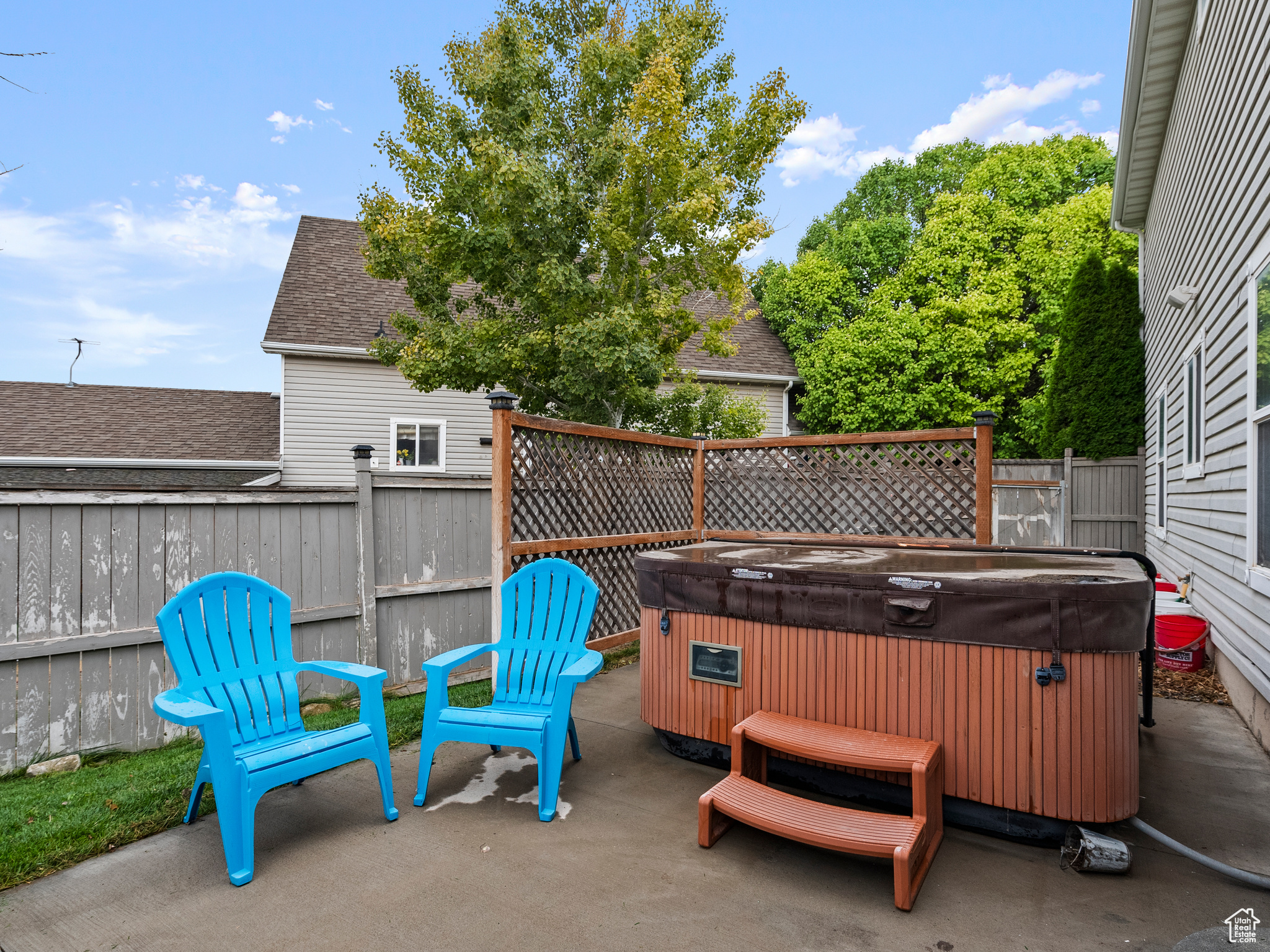 ASH POINT AT SADDLE ROCK RANCH - Residential