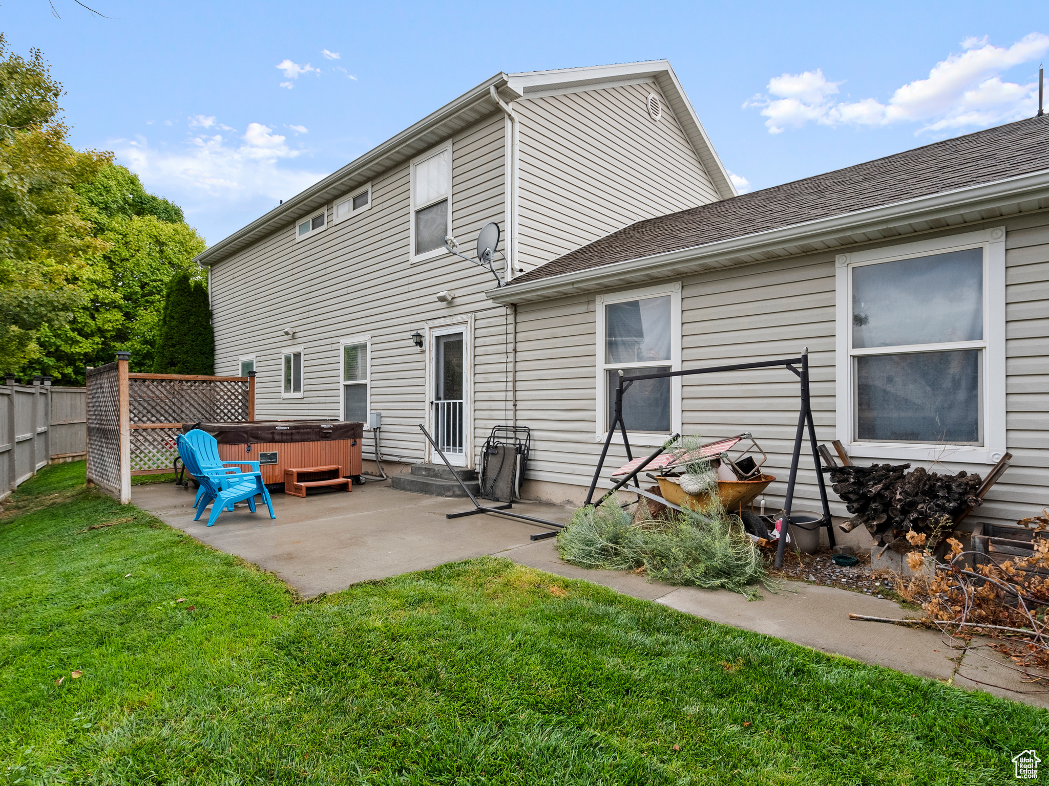 ASH POINT AT SADDLE ROCK RANCH - Residential