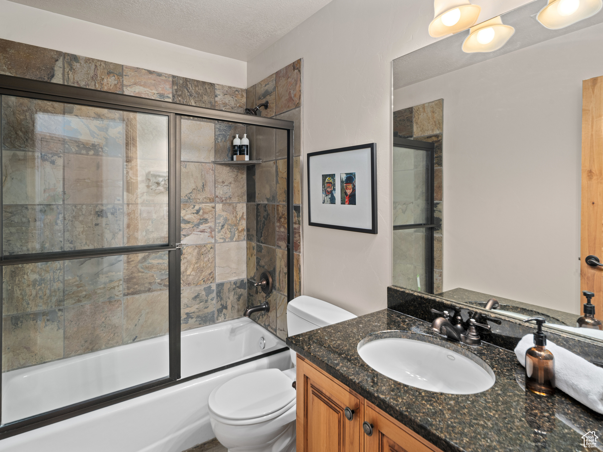 LAKESIDE VILLAGE - Residential