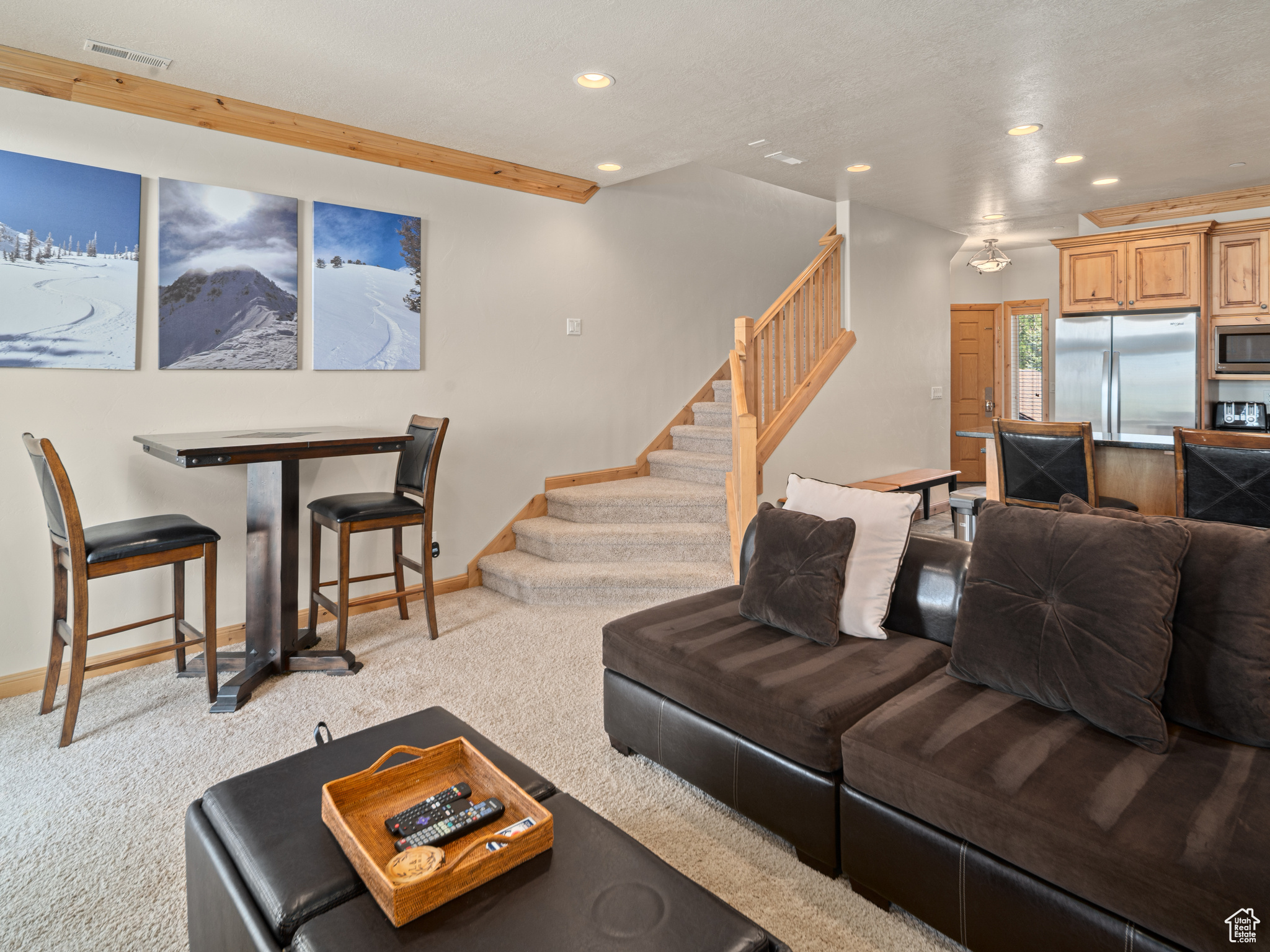 LAKESIDE VILLAGE - Residential