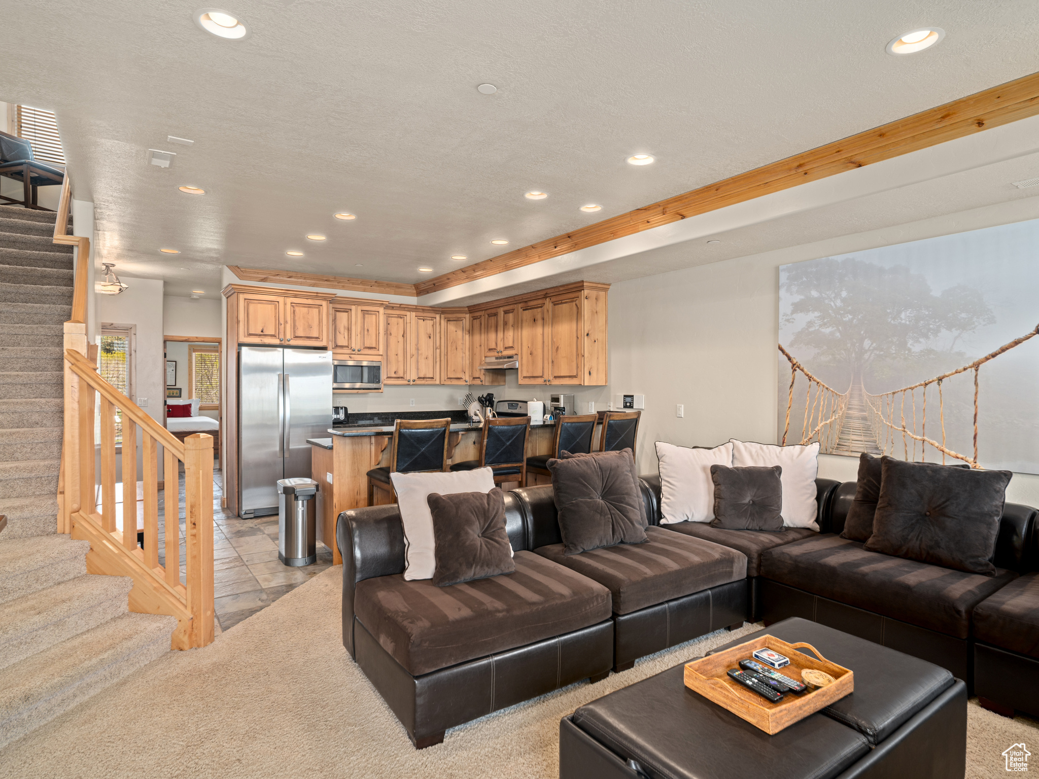 LAKESIDE VILLAGE - Residential