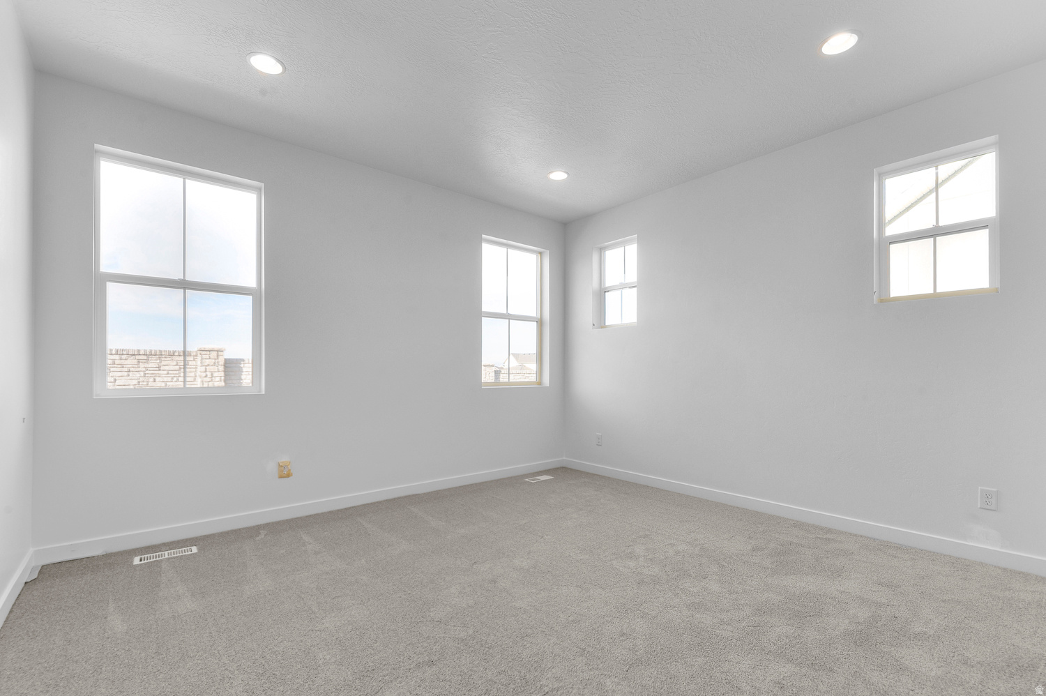 HIDDEN OAKS COLLECTION 605 - Residential