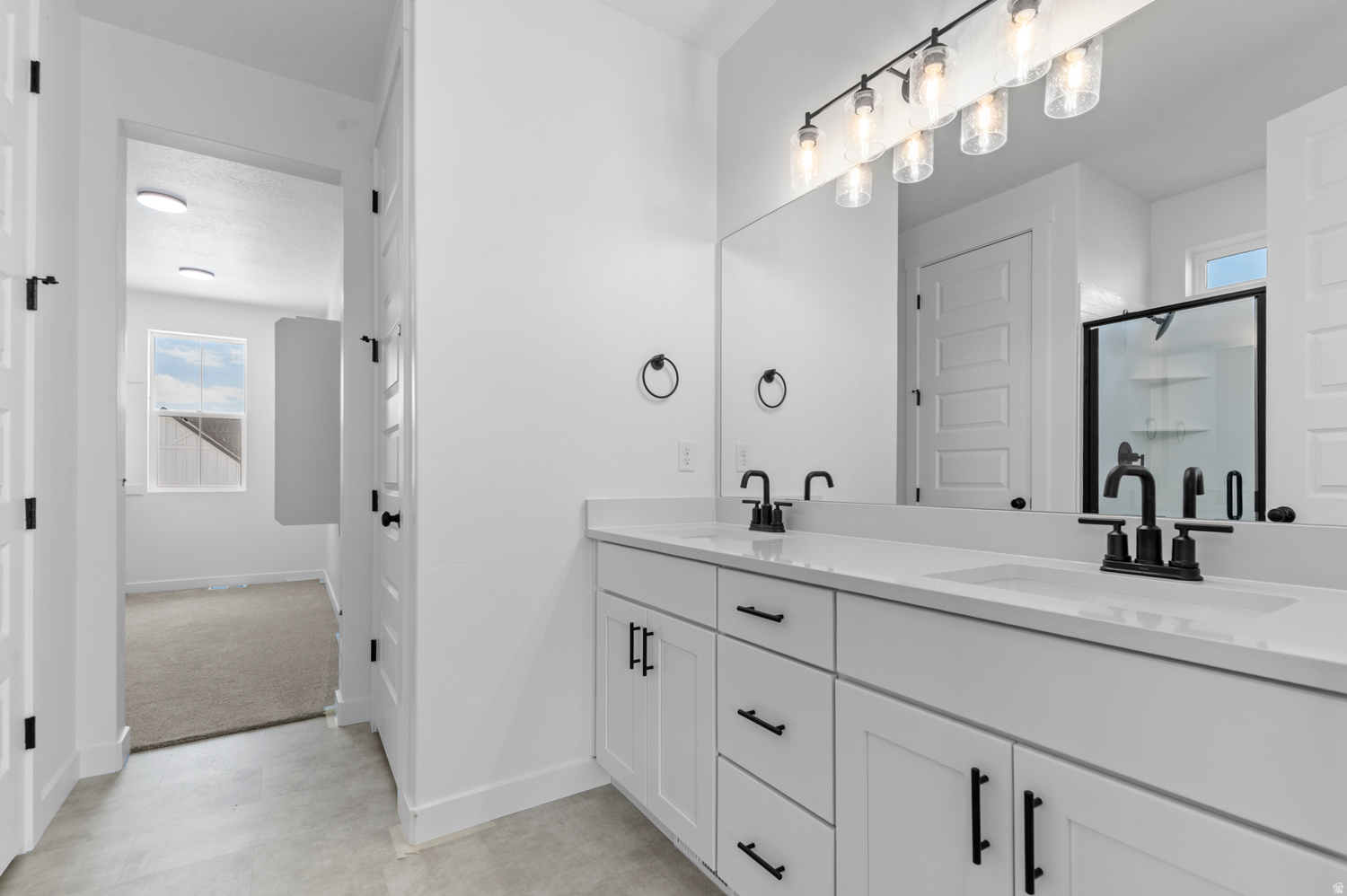 HIDDEN OAKS COLLECTION 605 - Residential