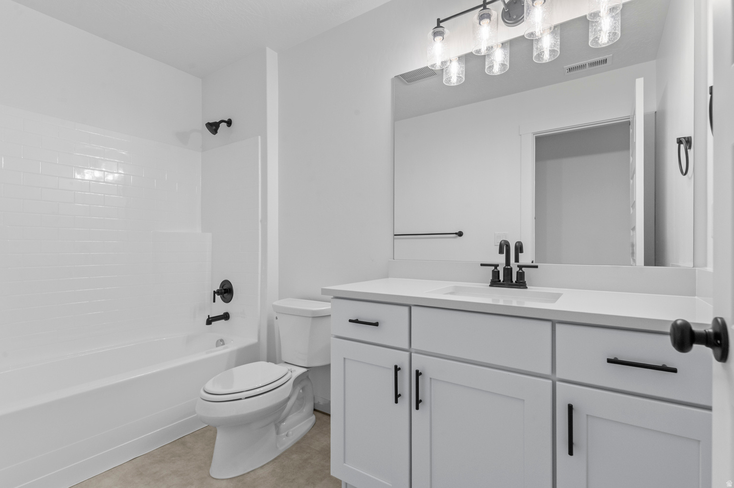 HIDDEN OAKS COLLECTION 605 - Residential