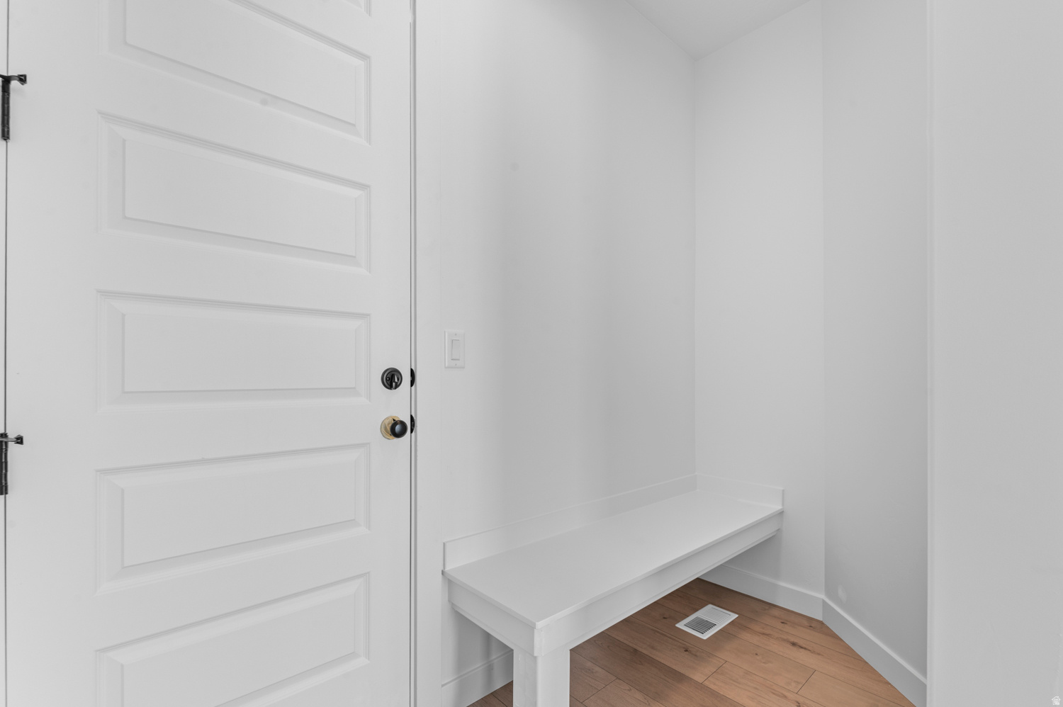 HIDDEN OAKS COLLECTION 605 - Residential