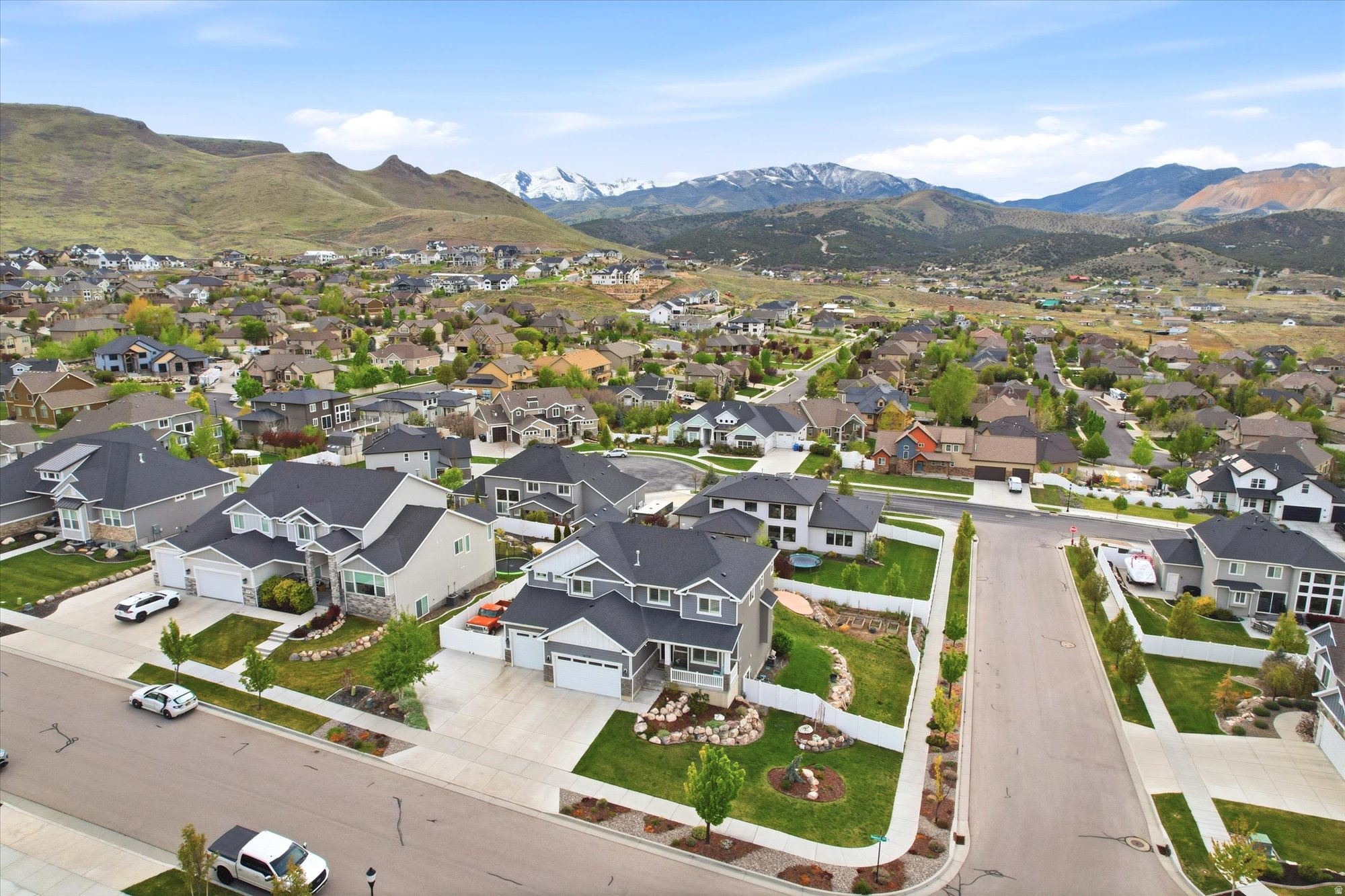THE RIDGE - Residential