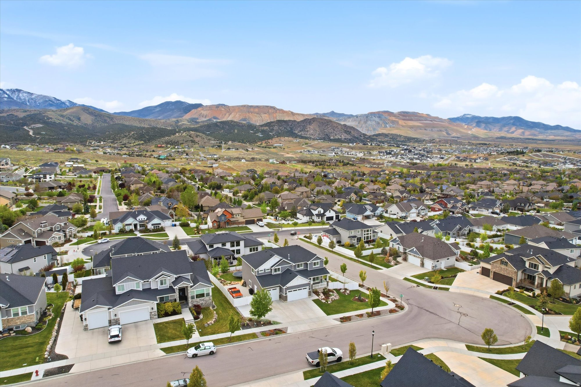 THE RIDGE - Residential