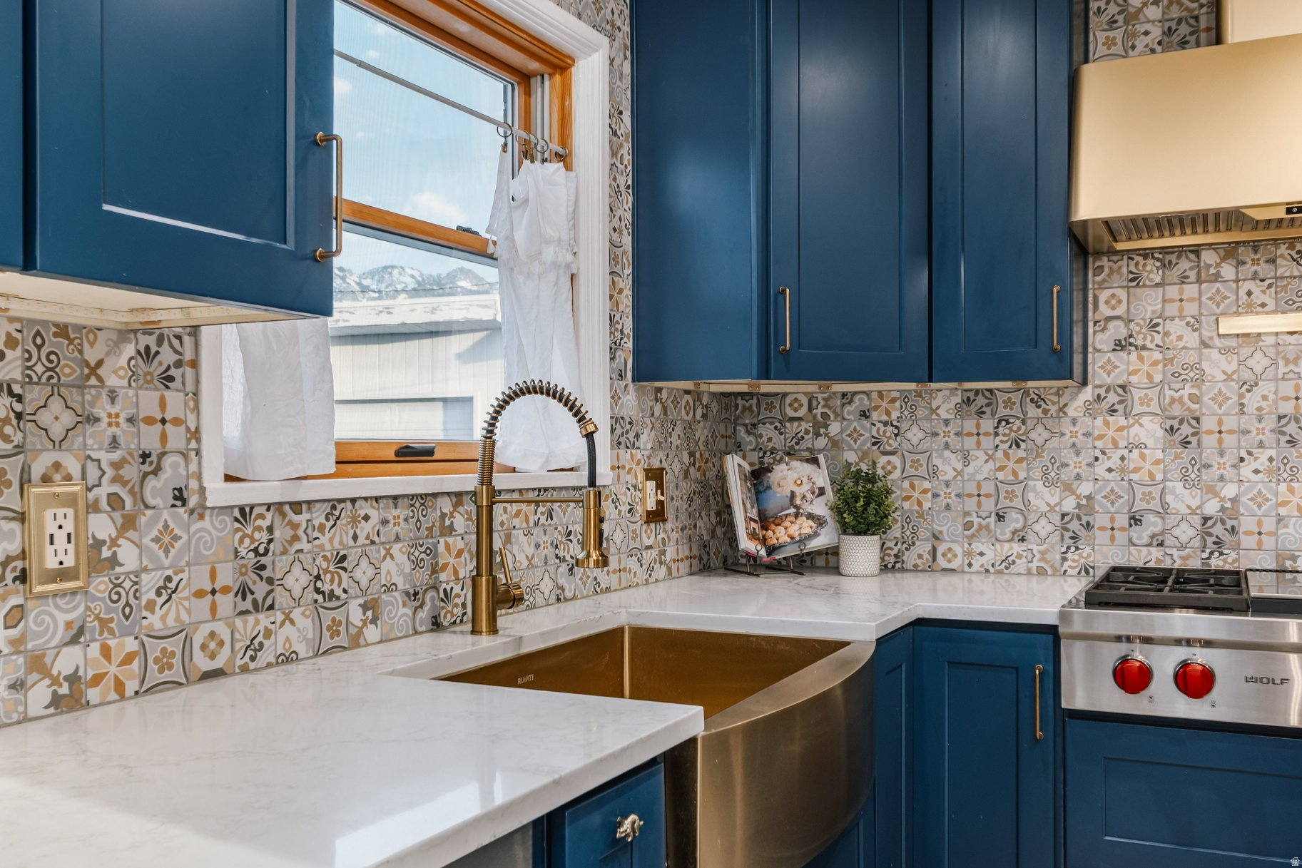 HIGHLAND PARK - Residential