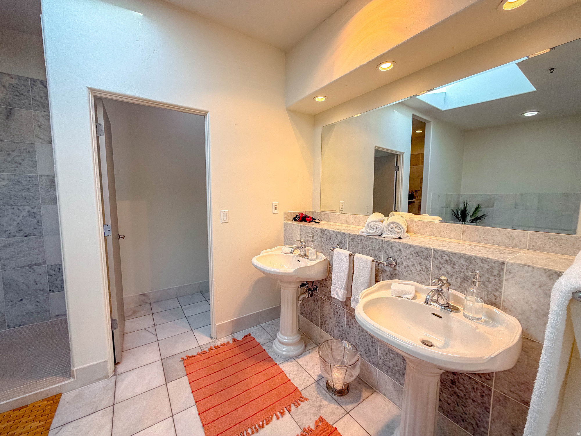 AMIRA AT GREEN VALLEY - Residential