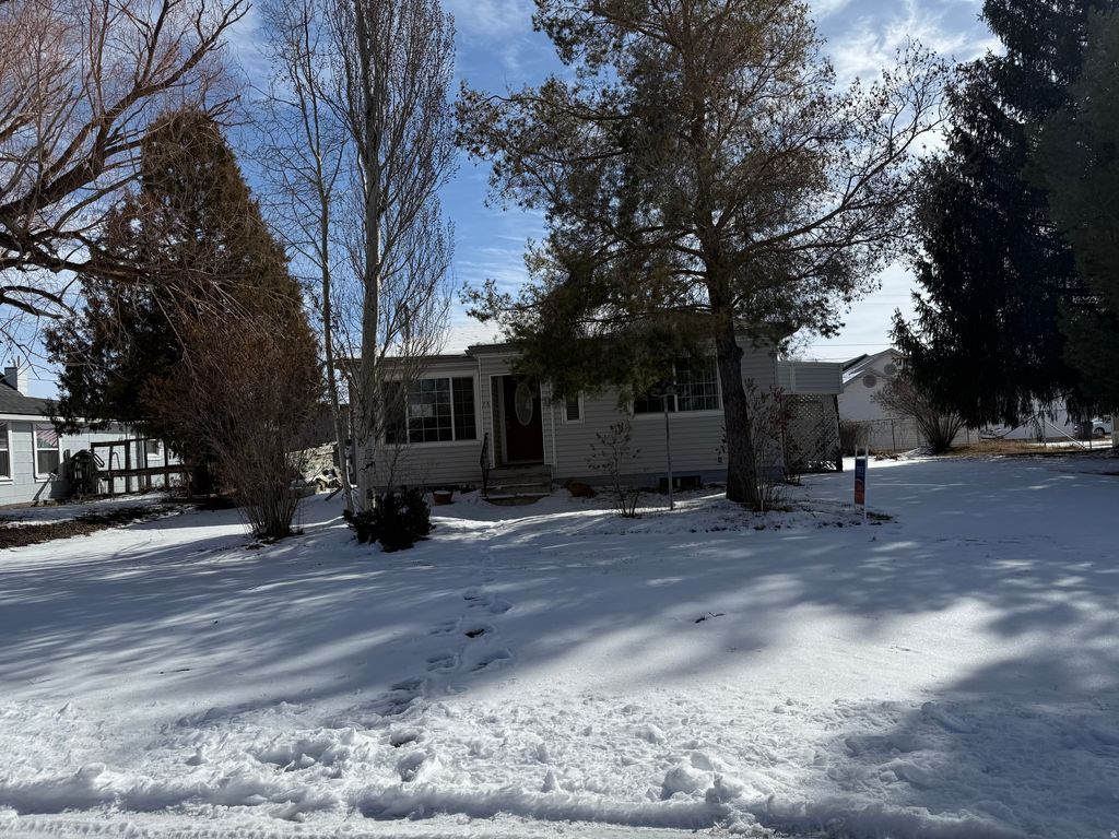 Photo of 75 S 2ND W, Bancroft, ID 83217 (MLS # 2138970)