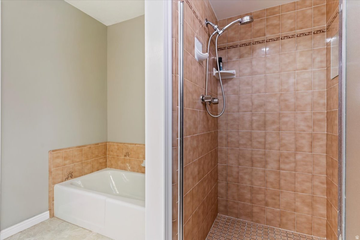 WHITE BARN - Residential