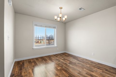 Tiny photo for 24 W APPLE SEED LN, Santaquin, UT 84655 (MLS # 2134261)